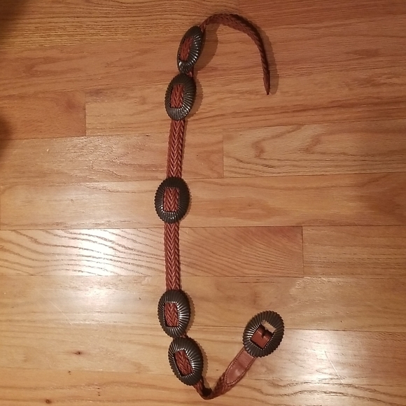 VINTAGE R.O.C BROWN BRAIDED LEATHER BELT WITH DARK SILVER BUCKLE AND ACCENTS main image 9